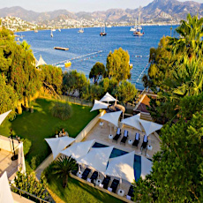 Farrys Boutique Hotel & Beach Club
